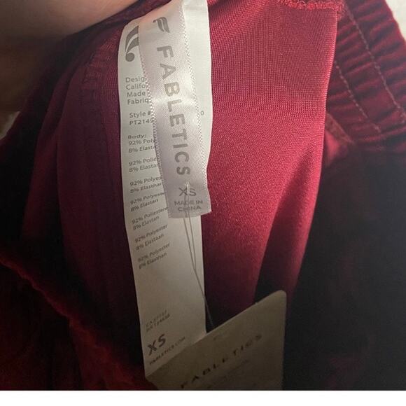 NWT Fabletics Luxe Velour Jogger in Cherry Burst Red - Picture 7 of 11